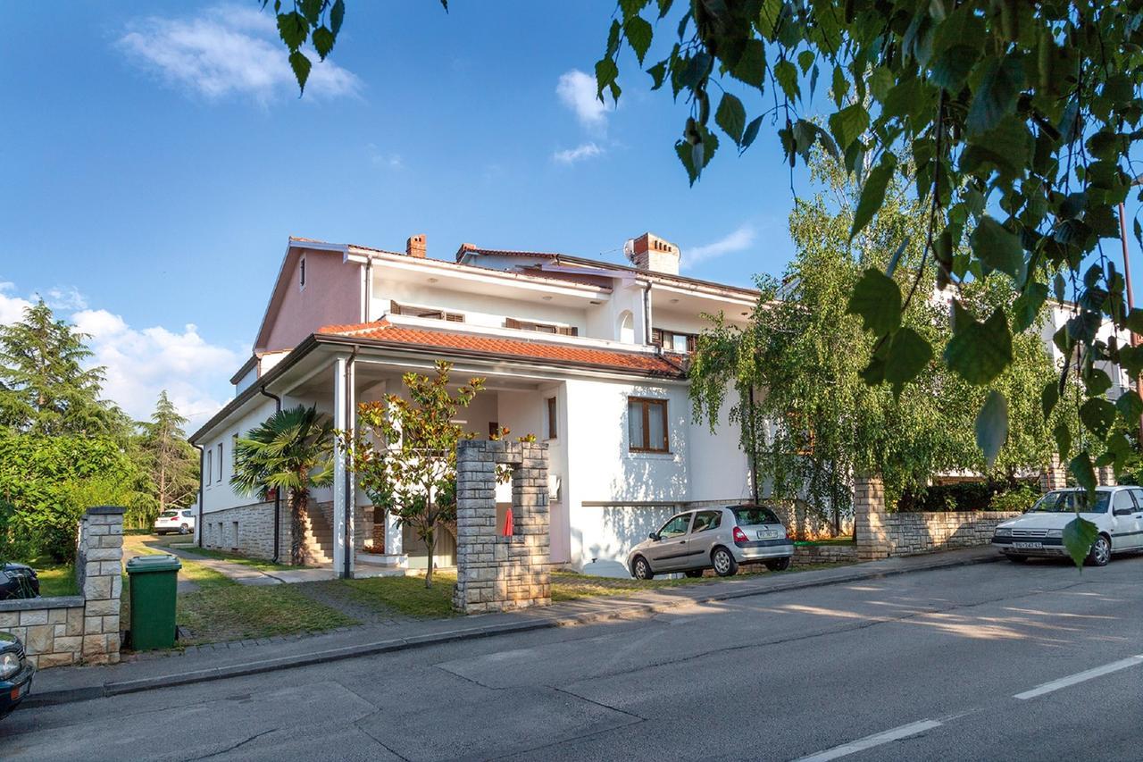 Casa Mareva Hotel Пореч Екстериор снимка